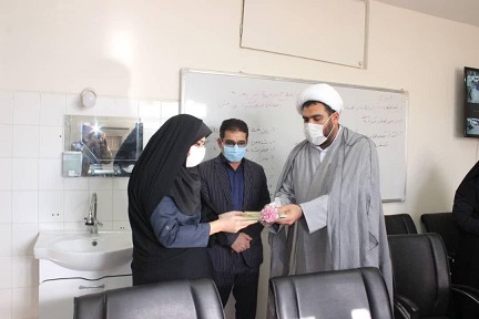  آئین تجلیل از پرستاران به پاسداشت روز پرستار در باغملک  برگزار شد